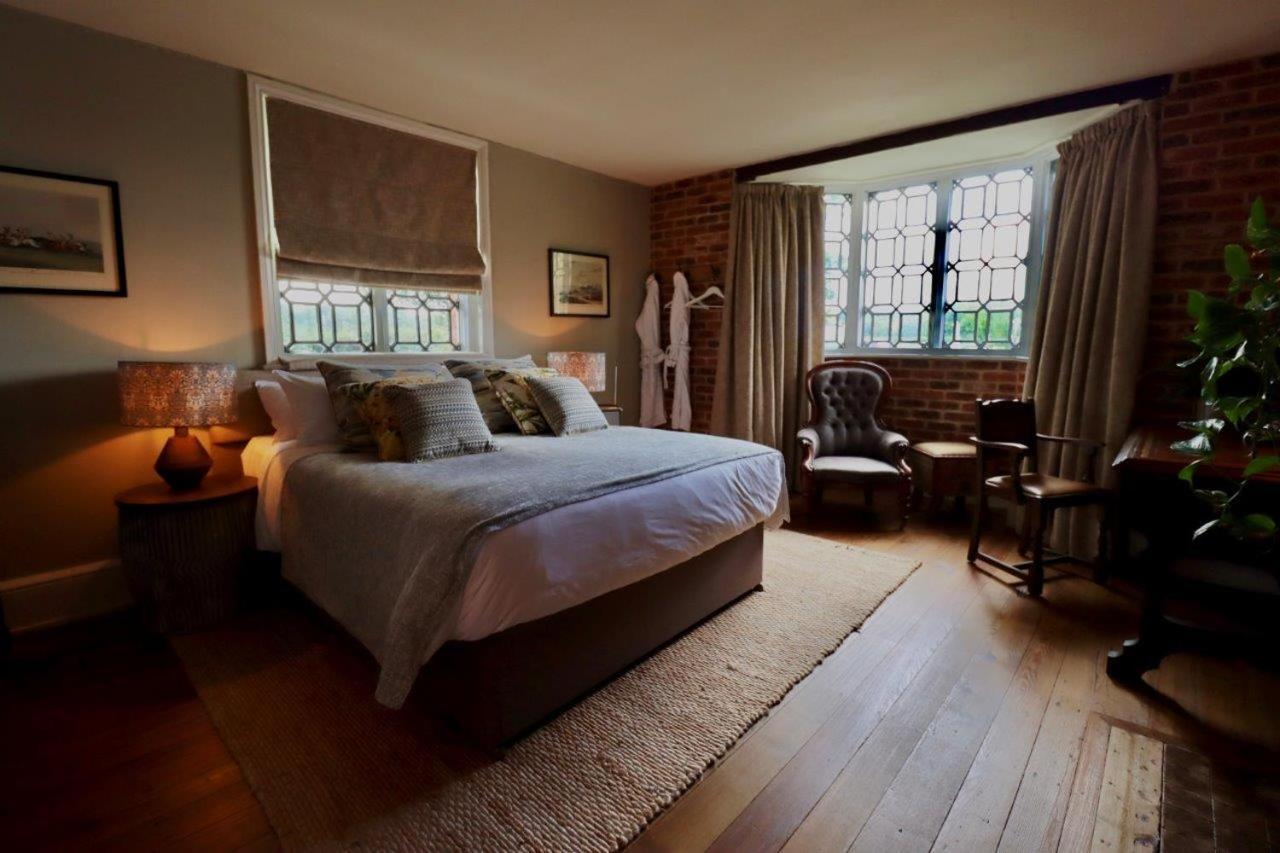 فندق Wrenburyفي  The Cholmondeley Arms المظهر الخارجي الصورة