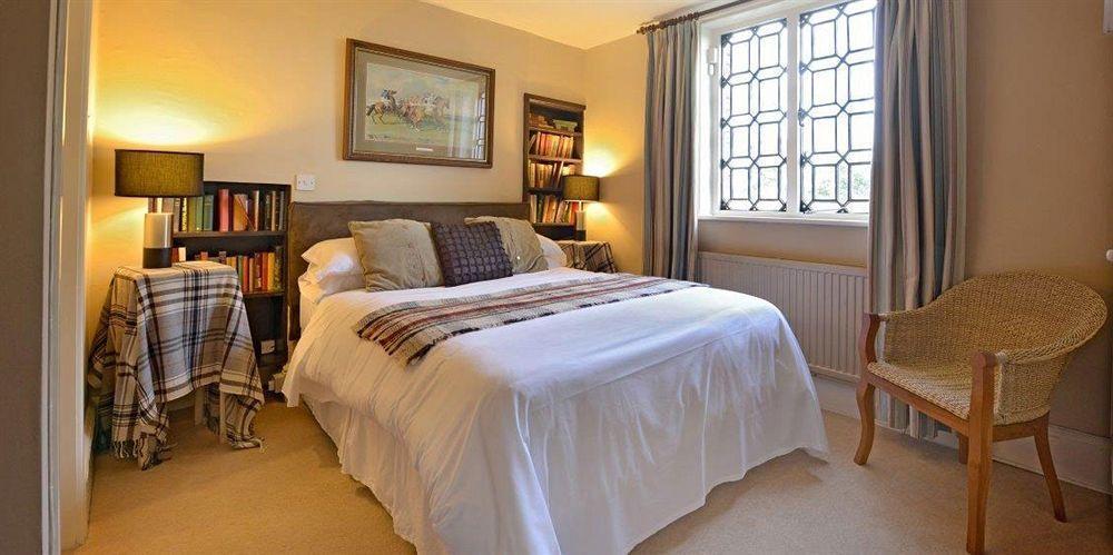 فندق Wrenburyفي  The Cholmondeley Arms المظهر الخارجي الصورة